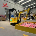 Children's excavator - Image 3